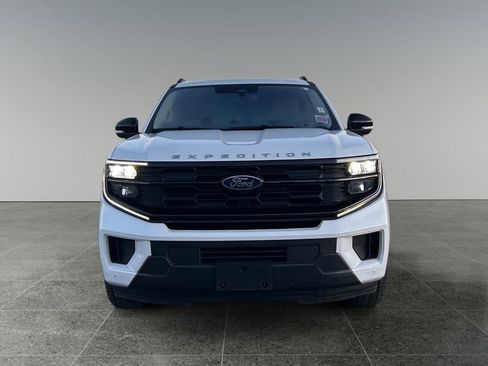 Used 2025 Ford Expedition Max Active image 2