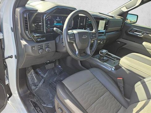Certified 2025 Chevrolet Silverado 1500 ZR2 w/ Technology Package image 13