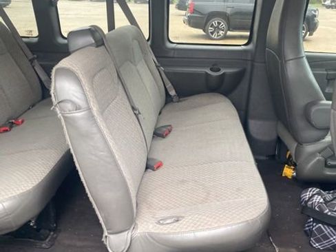 Used 2020 Chevrolet Express 3500 LT w/ LT Preferred Equipment Group RWD image 7