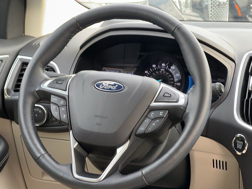 Used 2023 Ford Edge Titanium w/ Equipment Group 301A AWD/4WD image 13