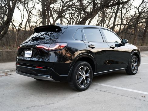 Certified 2025 Honda HR-V EX-L image 9