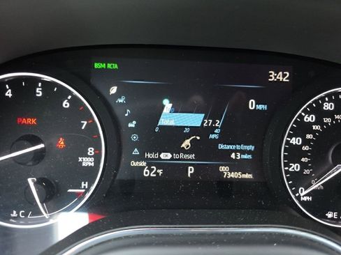 Used 2022 Toyota Avalon Limited image 20