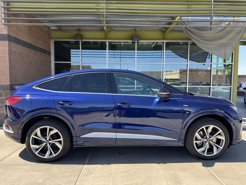 Used 2023 Audi Q4 e-tron Premium Plus w/ Premium Plus image 9