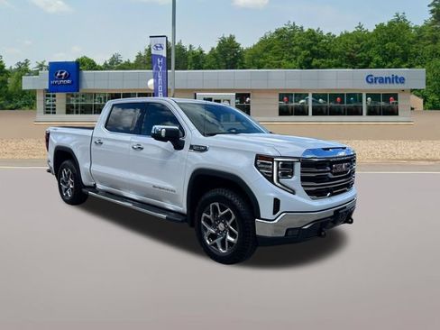Used 2023 GMC Sierra 1500 SLT w/ SLT Premium Package AWD/4WD image 6