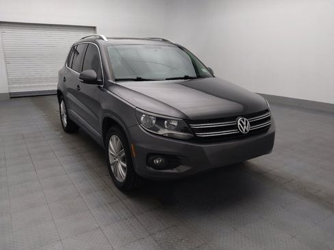 Used 2015 Volkswagen Tiguan SEL FWD image 13