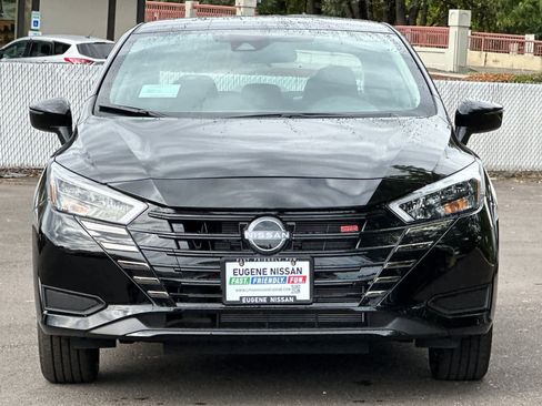 New 2025 Nissan Versa SR w/ Trunk Package image 10