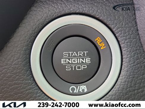 Used 2026 RAM 2500 Laramie AWD/4WD image 28