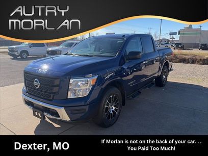 Used 2021 Nissan Titan SV w/ SV Convenience Package