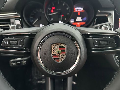 New 2025 Porsche Macan image 25