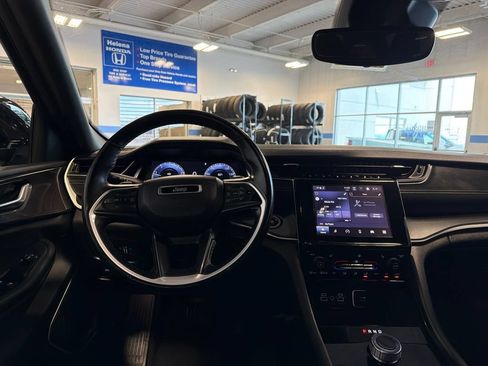 Used 2022 Jeep Grand Cherokee L Laredo AWD/4WD image 10