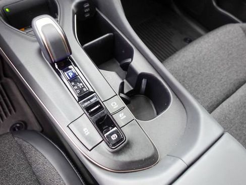 Certified 2023 Toyota Crown XLE image 21