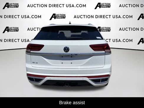 Used 2021 Volkswagen Atlas Cross Sport SE w/ Panoramic Sunroof Package FWD image 8