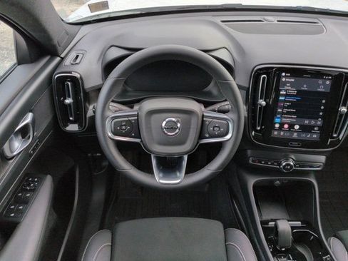 Used 2024 Volvo XC40 Recharge Plus w/ Protection Package Premier RWD image 15