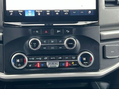 Used 2024 Ford Expedition Max XLT image 20