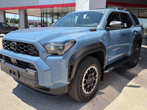 New 2026 Toyota 4Runner TRD Off-Road Premium AWD/4WD image 3