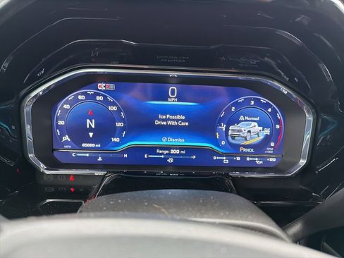 Used 2024 Chevrolet Silverado 3500 LTZ w/ LTZ Plus Package image 11