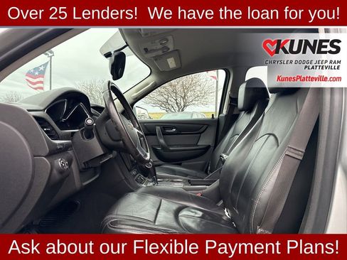 Used 2017 Chevrolet Traverse LT image 11