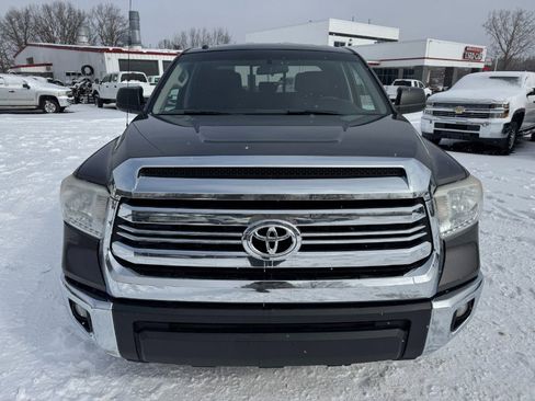 Used 2016 Toyota Tundra SR5 image 8