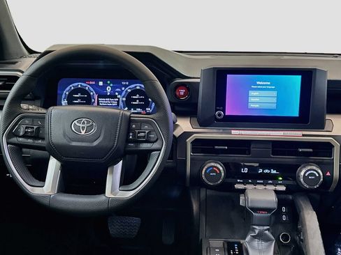 Used 2025 Toyota Tacoma TRD Off-Road AWD/4WD image 19