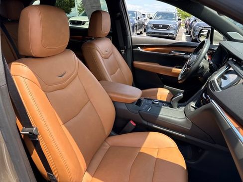 Used 2023 Cadillac XT5 Premium Luxury AWD/4WD image 11