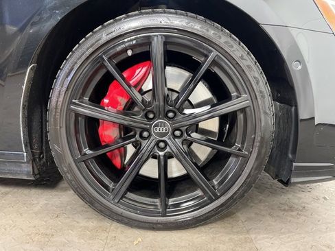 Used 2023 Audi S8 w/ S8 Executive Package image 9