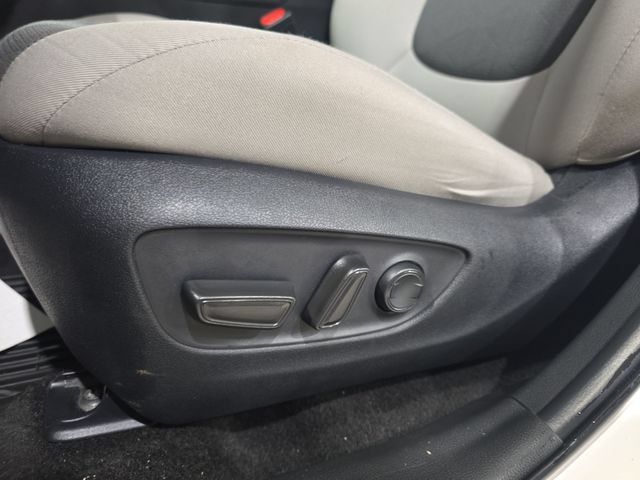Used 2025 Toyota RAV4 XLE w/ Convenience Package AWD/4WD image 12