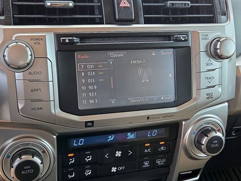 Used 2015 Toyota 4Runner Limited AWD/4WD image 19