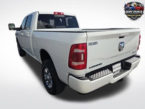 Used 2024 RAM 2500 Laramie AWD/4WD image 2