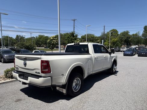 Used 2023 RAM 3500 Limited AWD/4WD image 4