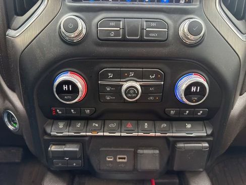 Used 2021 GMC Sierra 3500 Denali w/ Denali Ultimate Package image 29