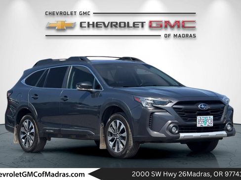 Used 2023 Subaru Outback Limited AWD/4WD image 1
