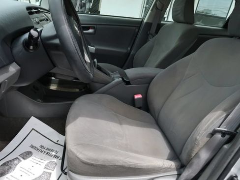 Used 2011 Toyota Prius Two FWD image 5