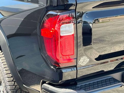 New 2026 GMC Canyon Denali AWD/4WD image 10