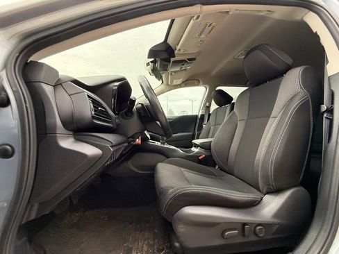 Used 2023 Subaru Outback Premium image 4