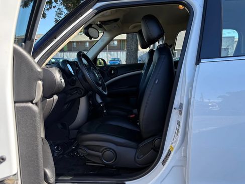 Used 2015 MINI Cooper Countryman FWD image 9