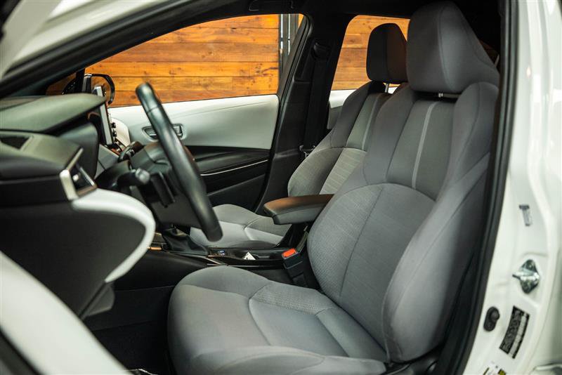 Used 2021 Toyota Corolla SE w/ Carpet Mat Package (TMS) FWD image 9