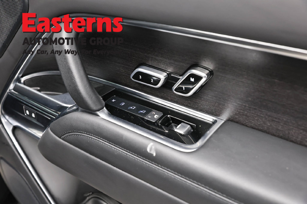 Used 2023 Land Rover Range Rover Autobiography AWD/4WD image 32