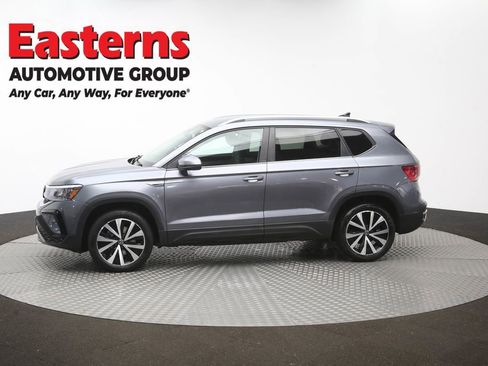 Used 2024 Volkswagen Taos SE FWD image 57