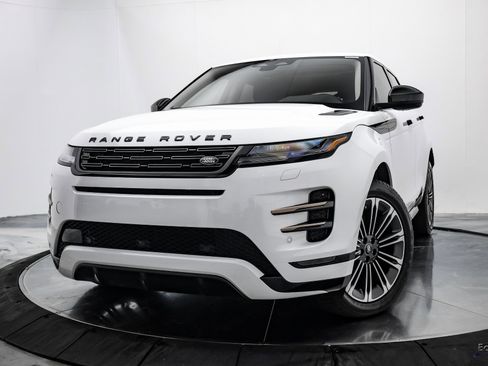 Used 2024 Land Rover Range Rover Evoque Dynamic SE image 3