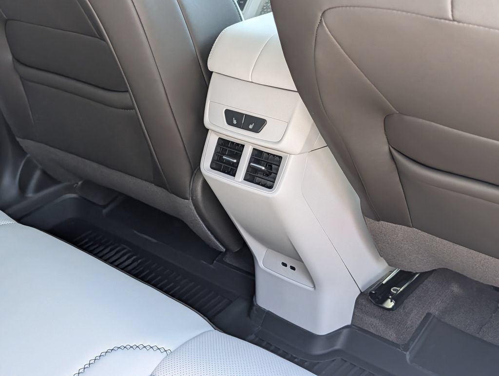 New 2027 GMC Terrain Denali w/ LPO, Floor Liner Package AWD/4WD image 28