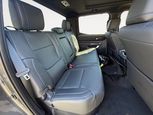 Used 2025 Toyota Tundra Platinum AWD/4WD image 18