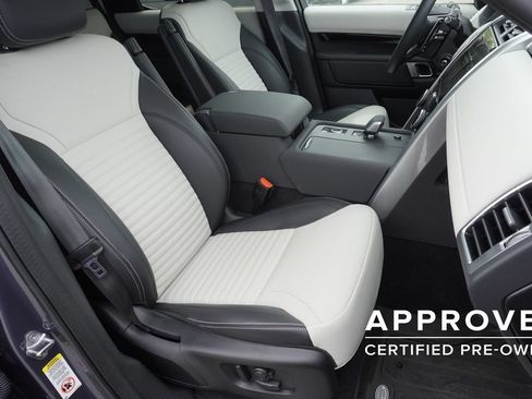 Used 2025 Land Rover Discovery S AWD/4WD image 24