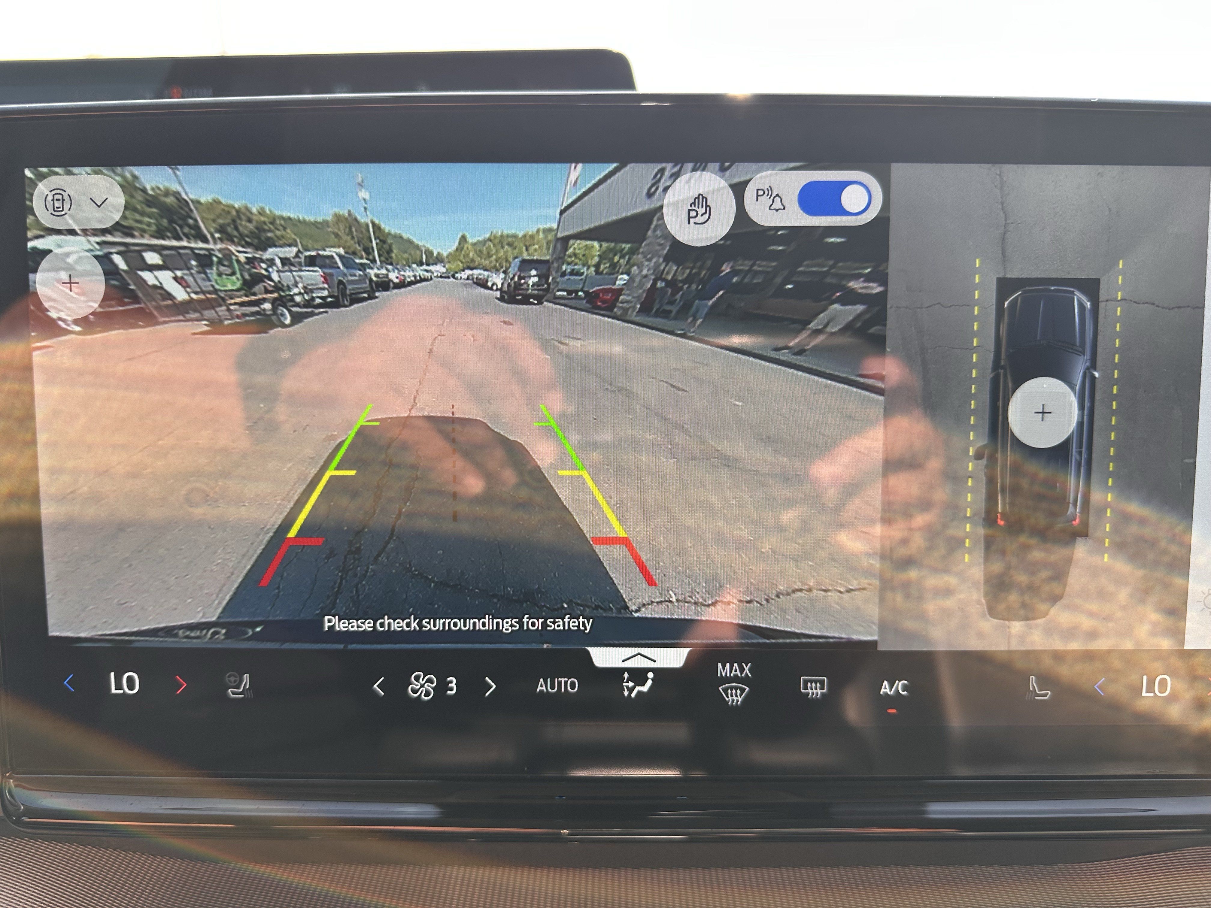 Certified 2025 Ford Expedition Active AWD/4WD image 26