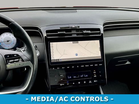 Used 2024 Hyundai Tucson Limited AWD/4WD image 9