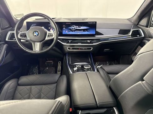 Used 2026 BMW X7 xDrive40i AWD/4WD image 23