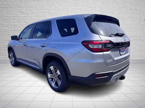 Used 2023 Honda Pilot EX-L image 6