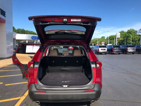 Used 2019 Toyota RAV4 XLE w/ Convenience Package AWD/4WD image 26