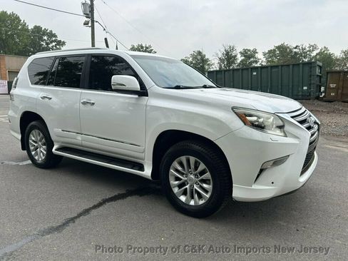 Used 2016 Lexus GX 460 w/ Premium Package AWD/4WD image 4