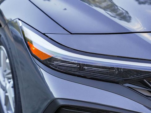 New 2026 Hyundai Elantra SE image 4