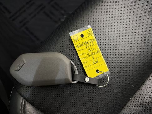 Certified 2023 Kia Telluride S w/ S Sunroof Package image 35